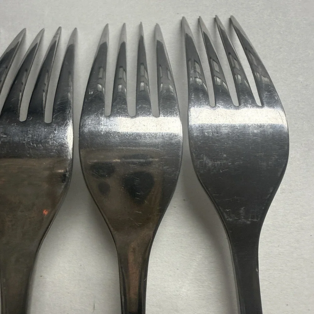 8 Vintage Customcraft CUS1 Dinner Forks Roses Stainless Steel Flatware